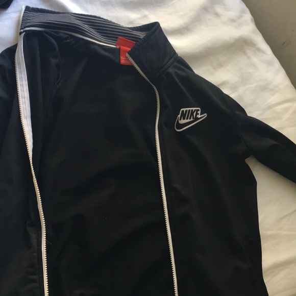 nike sports jacket womens